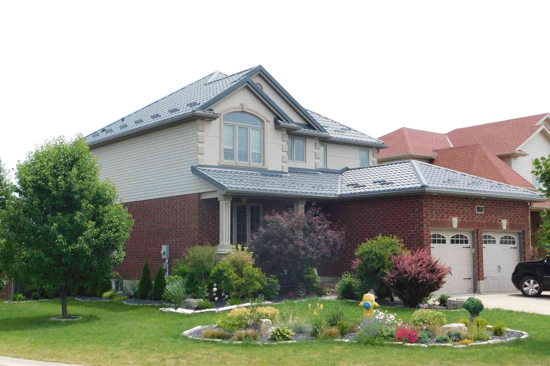 Commercial roofing project