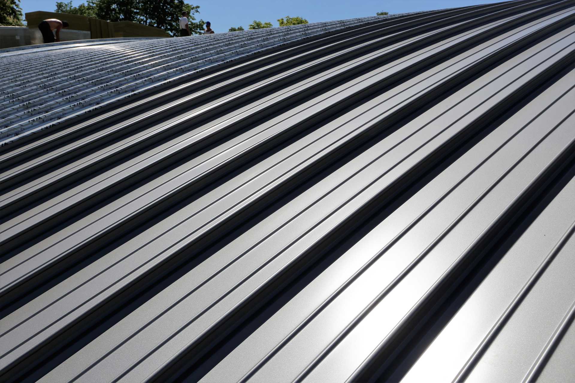 The Benefits of Metal Roofing: Why It’s Time to Make the Switch